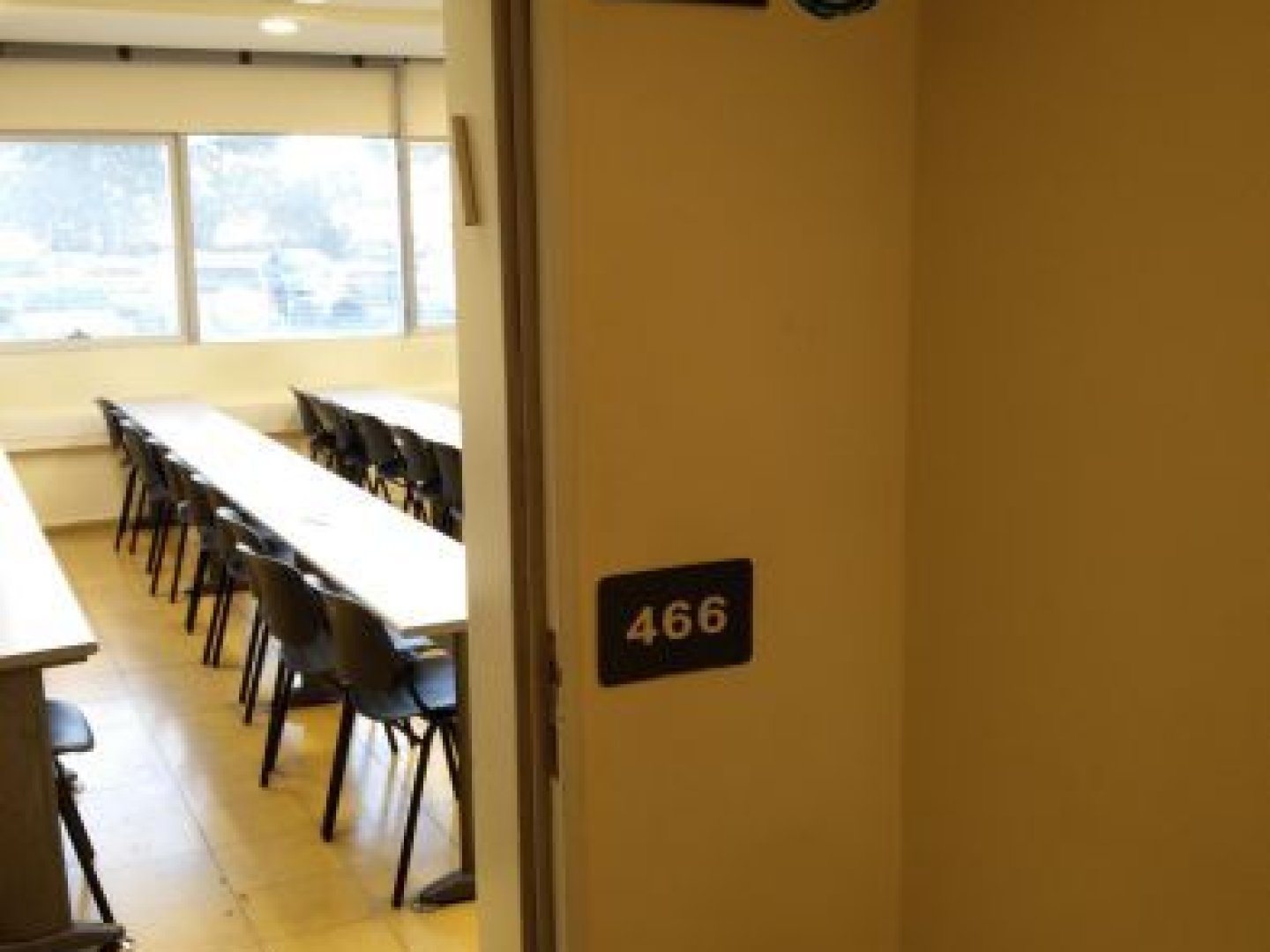 אוניברסיטת חיפה - הפקולטה לחינוך ומדעים - חדר 466 - תמונה 1