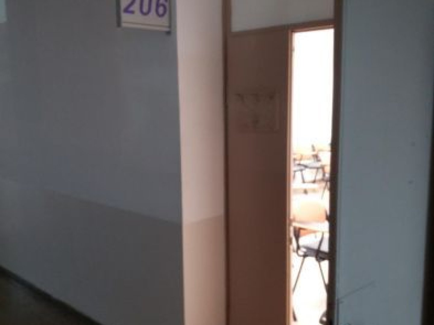 אוניברסיטת תל-אביב - נפתלי - מדעי החברה - חדר 206 - תמונה 1