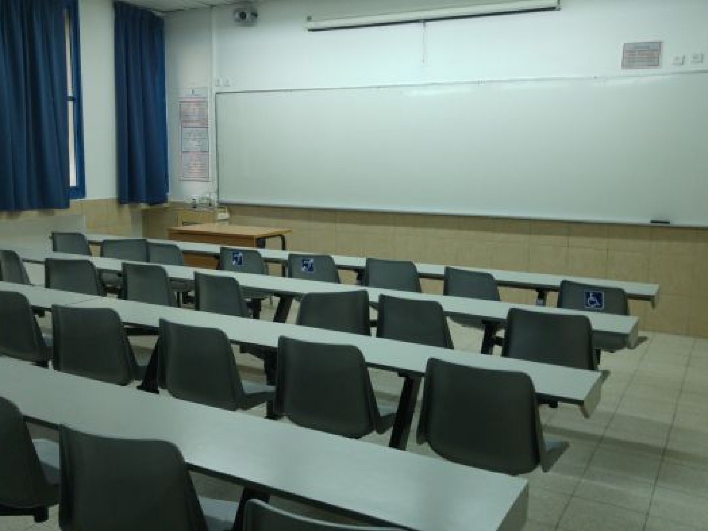 אוניברסיטת בן גוריון - בניין 34 - חדר 205 - תמונה 1