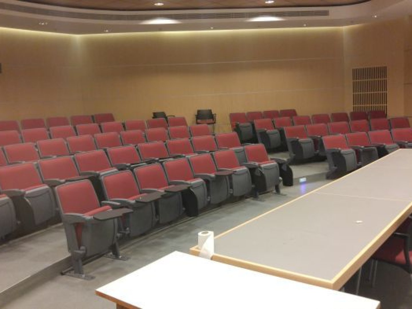 אוניברסיטת תל-אביב - שנקר - פיזיקה - חדר אולם מלמד - תמונה 4