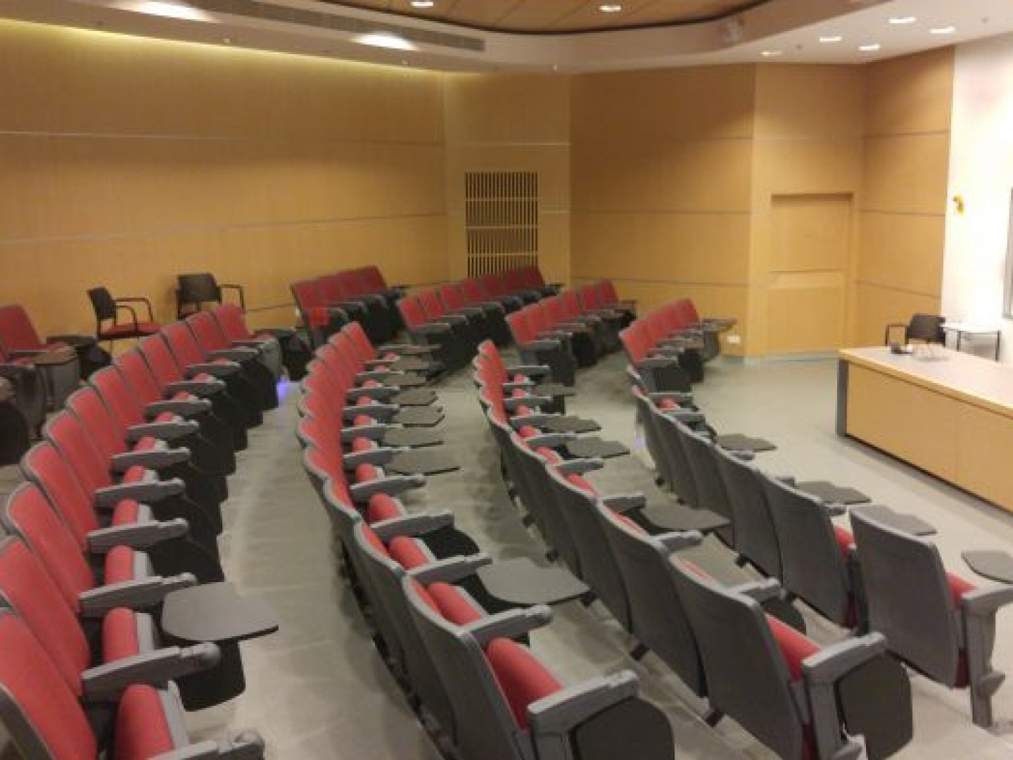 אוניברסיטת תל-אביב - שנקר - פיזיקה - חדר אולם מלמד - תמונה 2