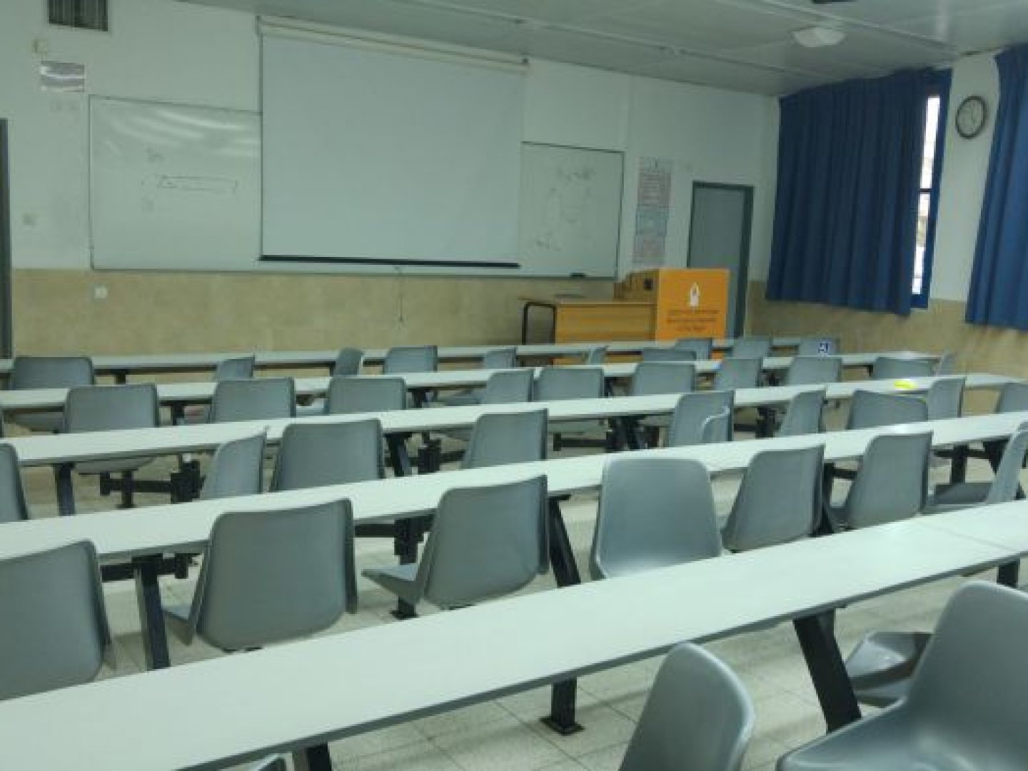 אוניברסיטת בן גוריון - בניין 34 - חדר 018 - תמונה 1