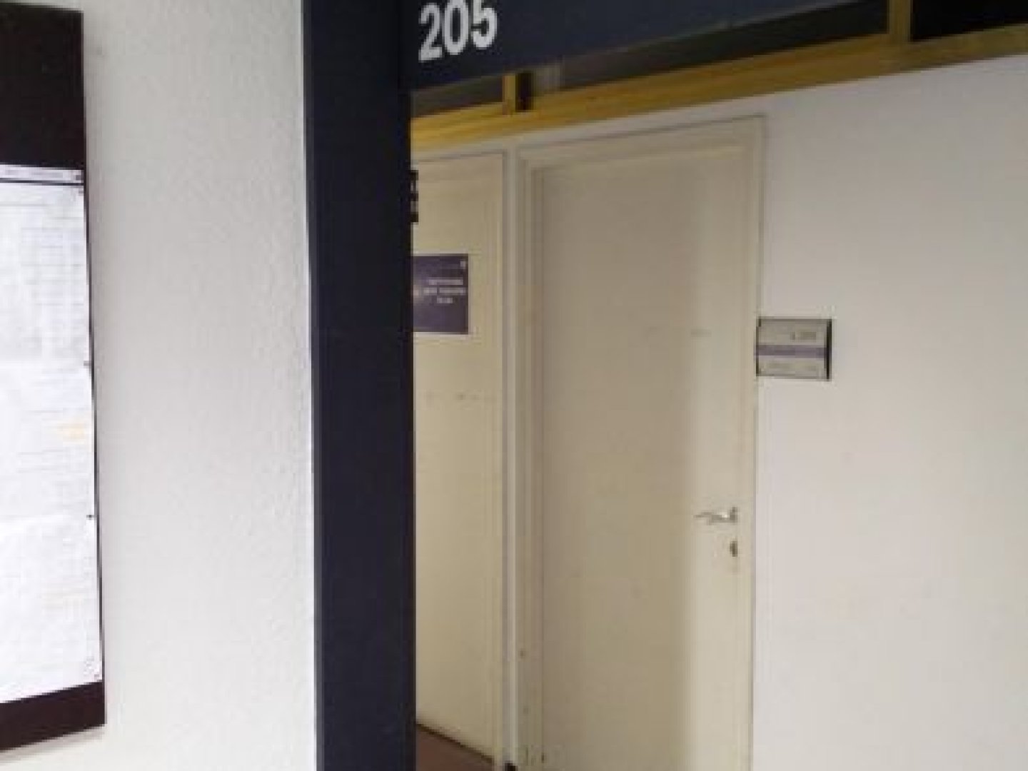 אוניברסיטת תל-אביב - רוזנברג - מדעי היהדות - חדר 205 - תמונה 1