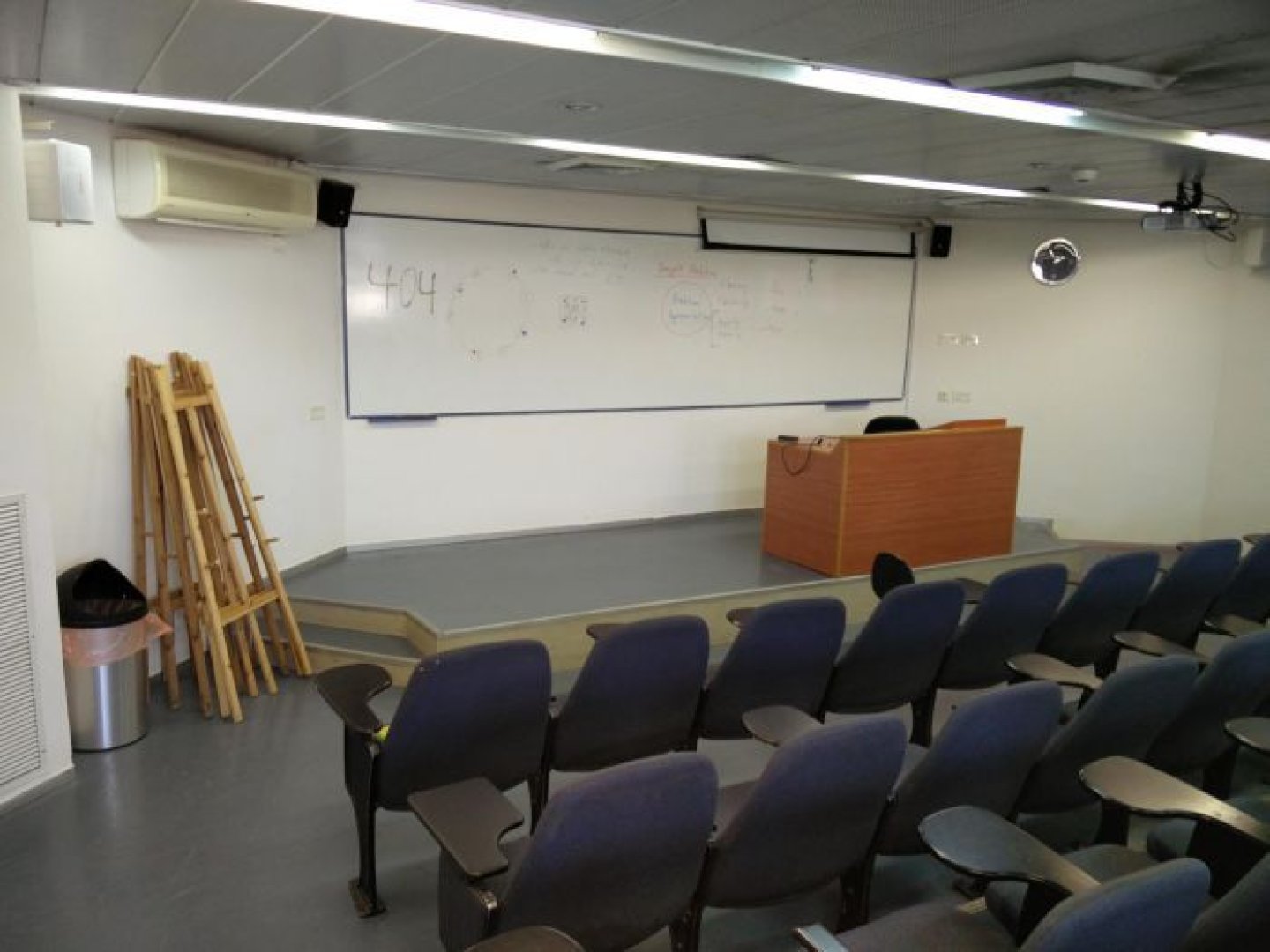 אוניברסיטת תל-אביב - רקאנטי - מנהל עסקים - חדר 404 - תמונה 2