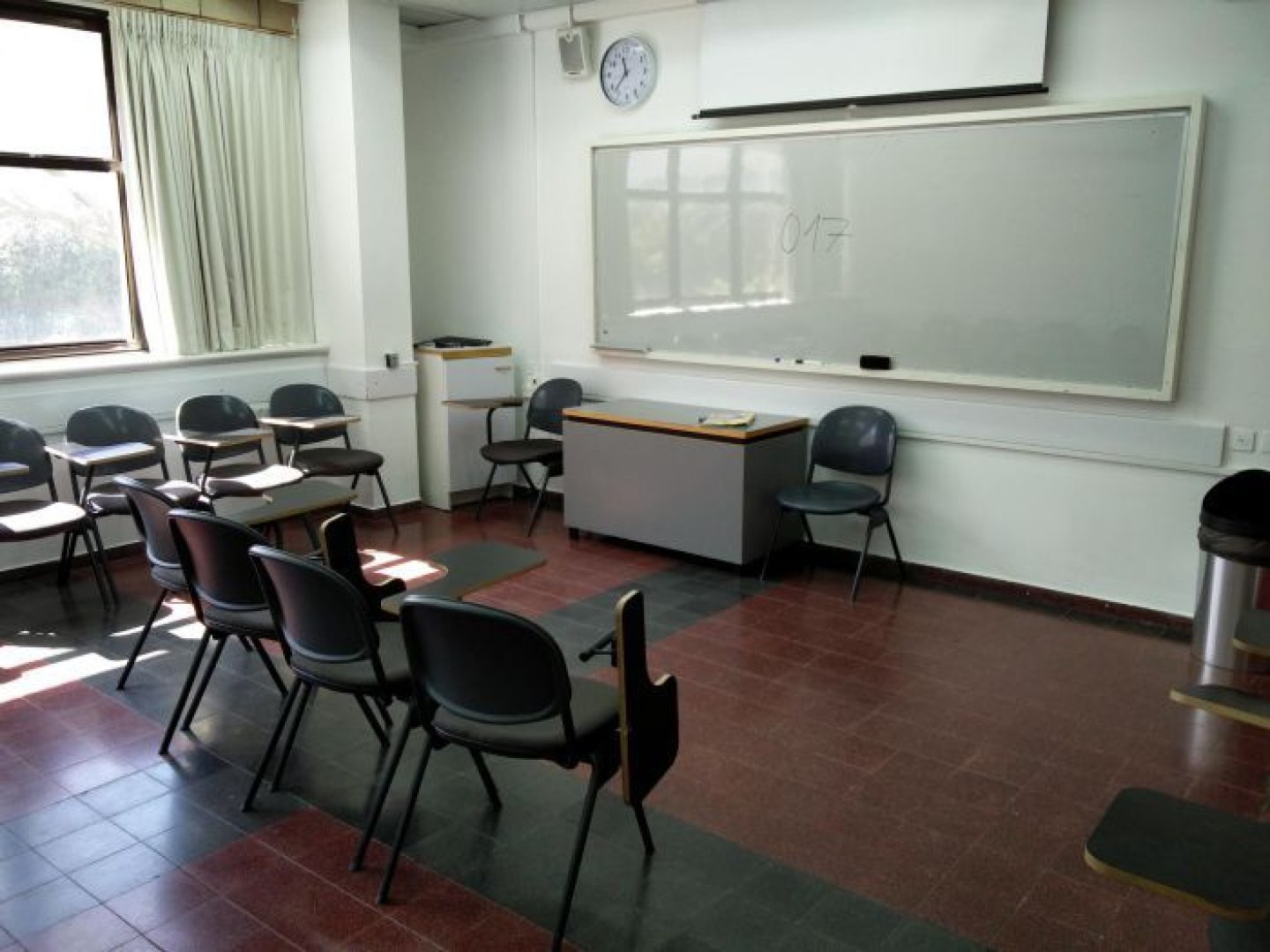 אוניברסיטת תל-אביב - שאפל - עבודה סוציאלית - חדר 17 - תמונה 5